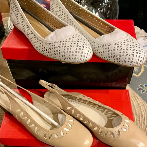 Talbots, 10.5 Flats Collection- new or like new! - Picture 2 of 16